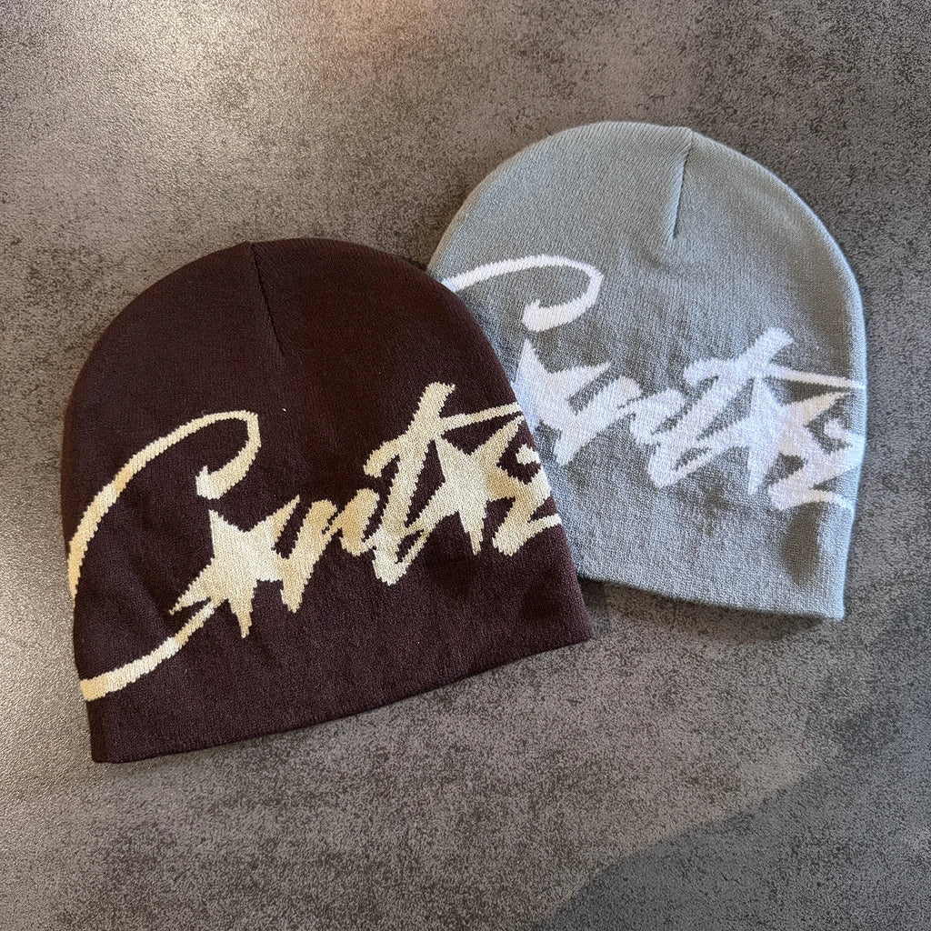 כובע גרב עם לוגו מעוצב